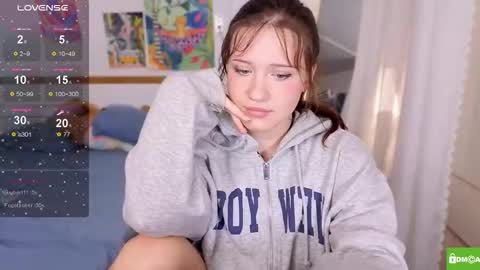 hanahwoods online show from 11/21/25, 01:32