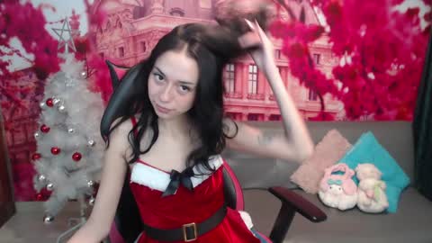 Hanaku  online show from 12/15/24, 05:20