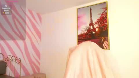 Hanaku  online show from 04/27/26, 09:02