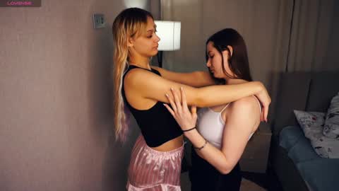 Snapshot of hanalif chatting on 01/24/25, 06:14 Blair and Ethel online show from 01/24/25, 06:14