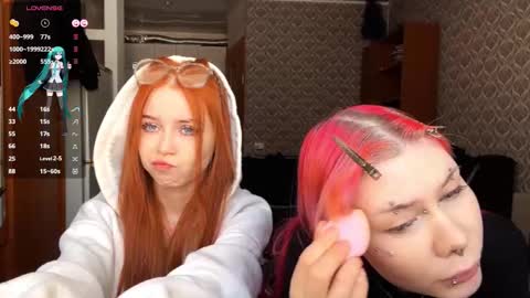 Snapshot of hananocha chatting on 02/18/26, 07:15 Tori and Asuna online show from 02/18/26, 07:15