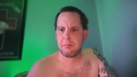 Snapshot of hand_banana_420 chatting on 10/16/25, 05:30 hand_banana_420 online show from 10/16/25, 05:30