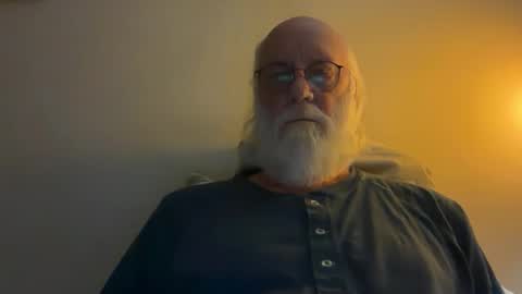 Snapshot of handful753128 chatting on 12/16/25, 02:49 handful753128 online show from 12/16/25, 02:49