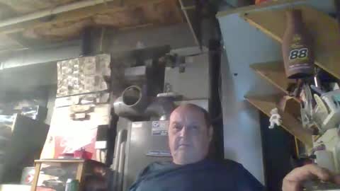 naked man online show from 05/06/26, 01:47