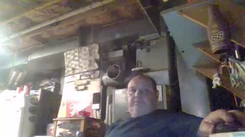 naked man online show from 05/10/26, 01:22