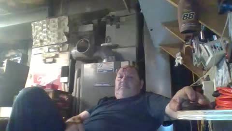 naked man online show from 05/18/26, 06:25