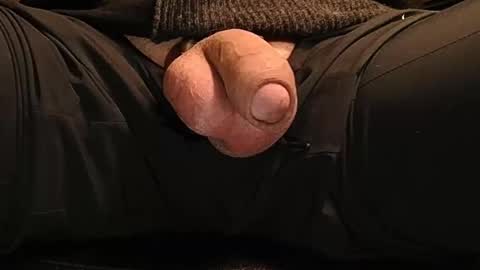 handsfreedude18 online show from 10/31/25, 03:57