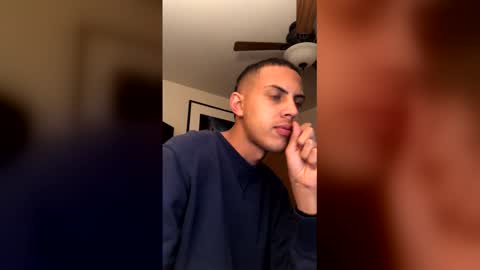 handsome01_ online show from 12/17/25, 01:11