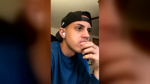 handsome01_ online show from 01/14/26, 06:24