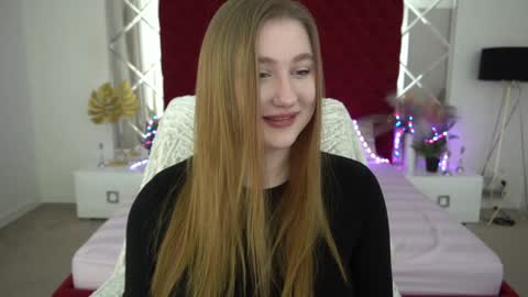 Snapshot of handsome_d_ chatting on 12/19/24, 08:34 Dayana online show from 12/19/24, 08:34