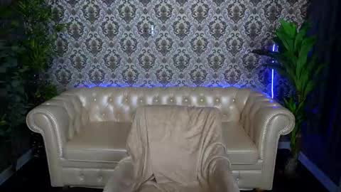 Snapshot of handsome_d_ chatting on 09/11/25, 06:02 Dayana online show from 09/11/25, 06:02
