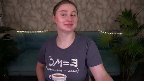 Snapshot of handsome_d_ chatting on 10/15/25, 01:22 Dayana online show from 10/15/25, 01:22
