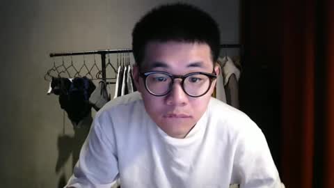 handsome_mannn online show from 01/05/25, 08:21