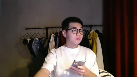 handsome_mannn online show from 01/12/25, 08:57