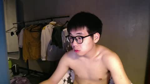 handsome_mannn online show from 02/14/25, 09:53