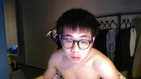 handsome_mannn online show from 02/15/25, 09:37