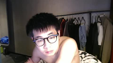handsome_mannn online show from 02/16/25, 06:21
