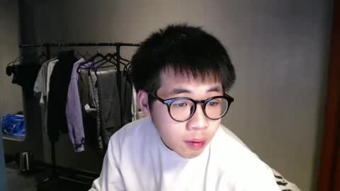 handsome_mannn online show from 02/21/25, 08:27