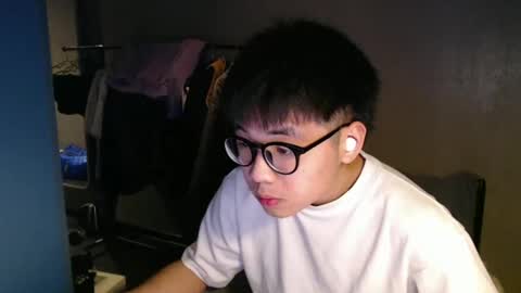 handsome_mannn online show from 03/12/25, 09:13