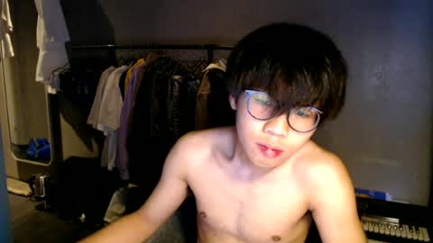 Snapshot of handsome_mannn chatting on 06/11/26, 08:07 handsome_mannn online show from 06/11/26, 08:07
