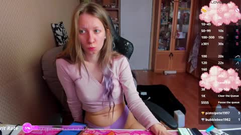 Mila online show from 04/02/26, 08:56