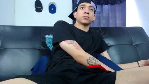 Snapshot of handsome_white1 chatting on 10/04/25, 07:01 jorge daniel online show from 10/04/25, 07:01