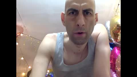 Snapshot of handsomealfie chatting on 03/07/26, 02:08 HandsomeAlfie online show from 03/07/26, 02:08