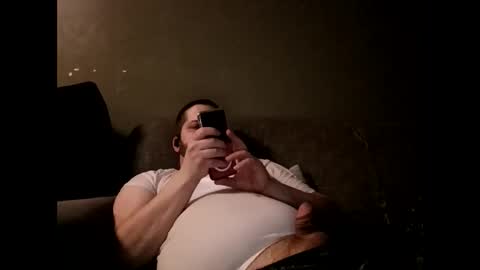 Handsomedaddy198923 online show from 03/24/26, 07:24