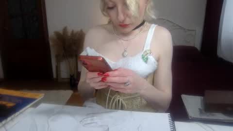 Snapshot of handy997 chatting on 03/10/25, 11:21 Ada Adelaida online show from 03/10/25, 11:21