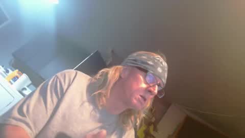 Snapshot of handyman5303 chatting on 01/31/25, 06:25 Handystudman online show from 01/31/25, 06:25