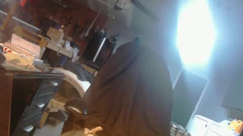 Snapshot of handyman5303 chatting on 03/06/25, 11:47 Handystudman online show from 03/06/25, 11:47