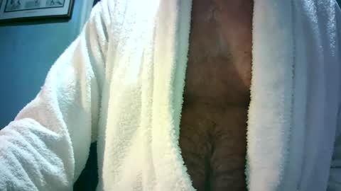 Snapshot of handymanforyou177322 chatting on 06/20/26, 09:39 handymanforyou177322 online show from 06/20/26, 09:39