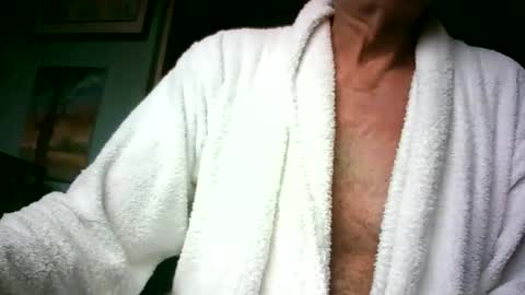 Snapshot of handymanforyou177322 chatting on 07/06/26, 12:46 handymanforyou177322 online show from 07/06/26, 12:46
