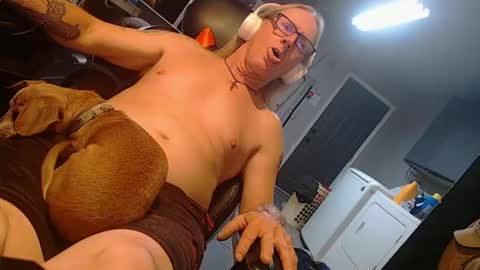 handystud33 online show from 10/11/25, 08:35