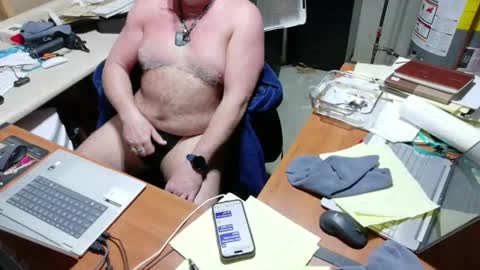 Snapshot of hank6160 chatting on 03/02/26, 06:15 hank6160 online show from 03/02/26, 06:15