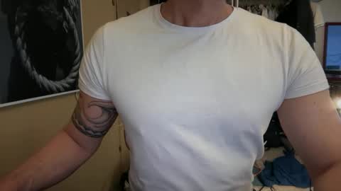 Snapshot of hankmoody6 chatting on 02/14/25, 10:38 hanky online show from 02/14/25, 10:38