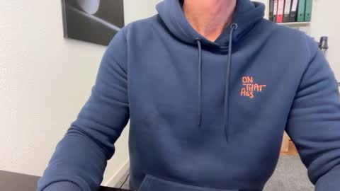 hanky online show from 12/19/25, 09:27