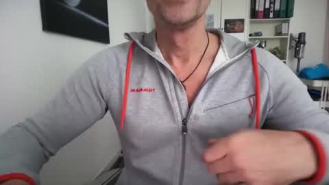 hanky online show from 02/17/26, 12:23