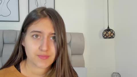 hanna__evans_ online show from 10/04/25, 11:41