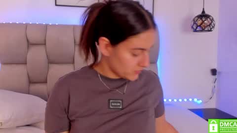 hanna__evans_ online show from 04/21/26, 11:38