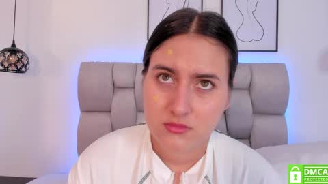 Snapshot of hanna__evans_ chatting on 05/14/26, 11:28 hanna__evans_ online show from 05/14/26, 11:28