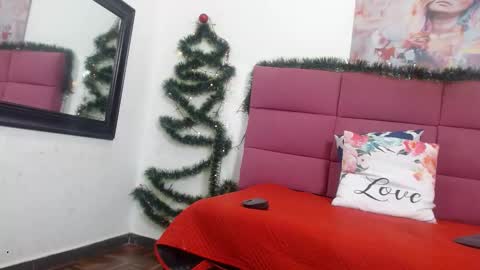 Snapshot of hanna__palmer1 chatting on 01/04/25, 12:59 Hanna Palmer online show from 01/04/25, 12:59