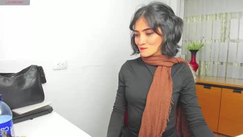 Sara online show from 11/20/25, 06:51