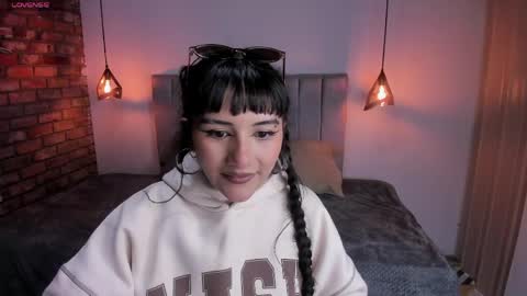 Hanna clark online show from 05/03/26, 12:11