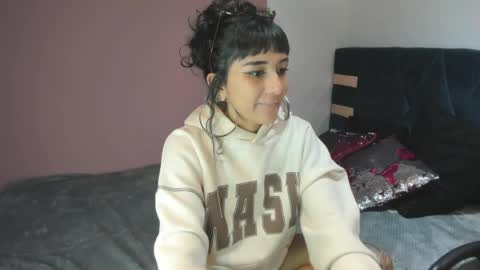 Hanna clark online show from 06/08/26, 11:54
