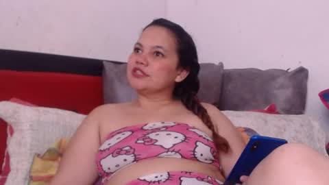 Snapshot of hanna_grray chatting on 05/12/26, 08:17 Hanna online show from 05/12/26, 08:17