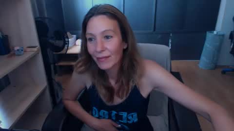 Snapshot of hanna_ha chatting on 07/08/26, 11:48 hanna_ha online show from 07/08/26, 11:48