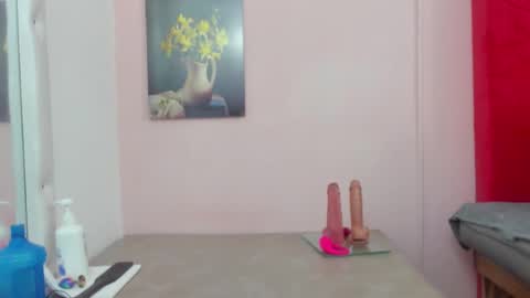 hanna_hornyx20 online show from 10/26/25, 01:11