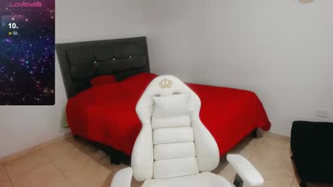 hanna_hottxx online show from 02/15/25, 07:06