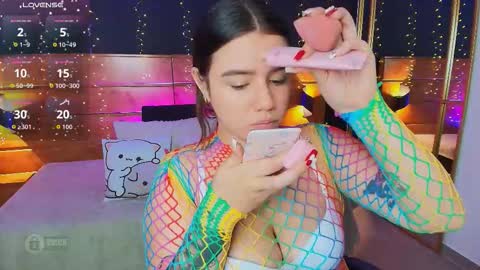 Snapshot of hanna_kimura chatting on 09/11/25, 07:47 Hanna online show from 09/11/25, 07:47